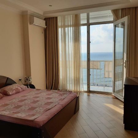شقة Beautiful House By The Sea باتومي المظهر الخارجي الصورة