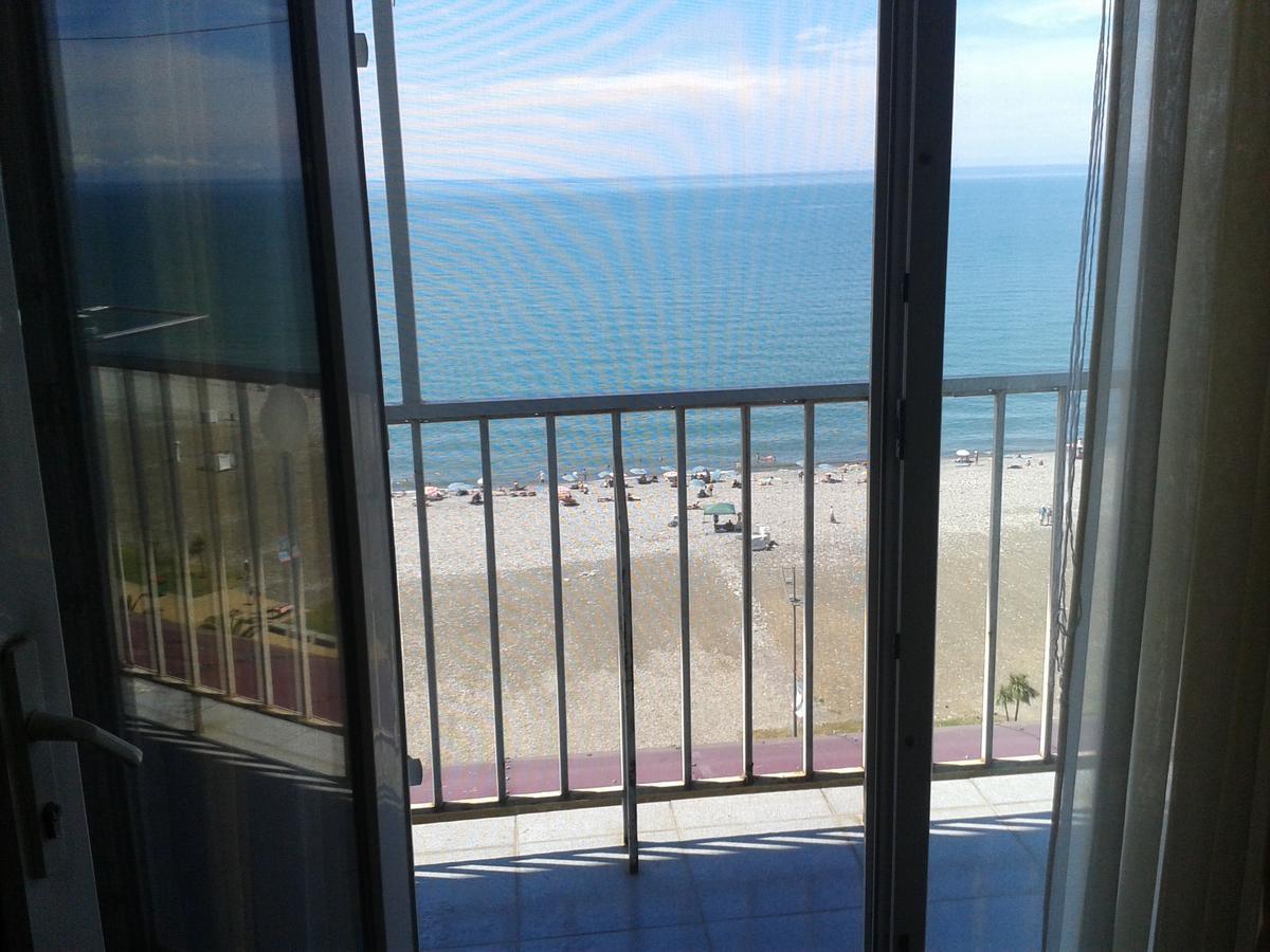 شقة Beautiful House By The Sea باتومي المظهر الخارجي الصورة