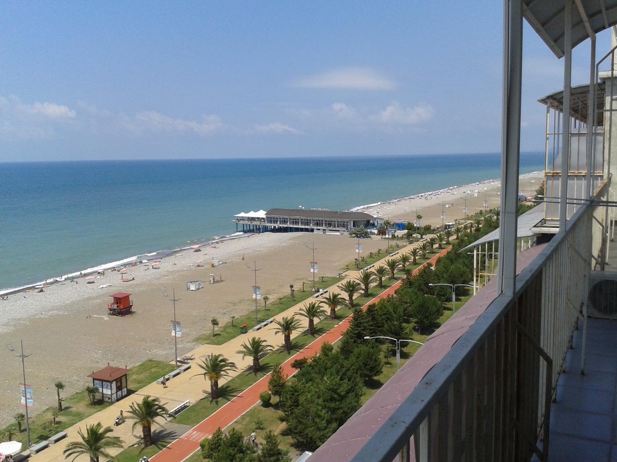 شقة Beautiful House By The Sea باتومي المظهر الخارجي الصورة